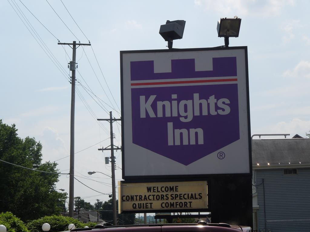Knights Inn Endwell Buitenkant foto